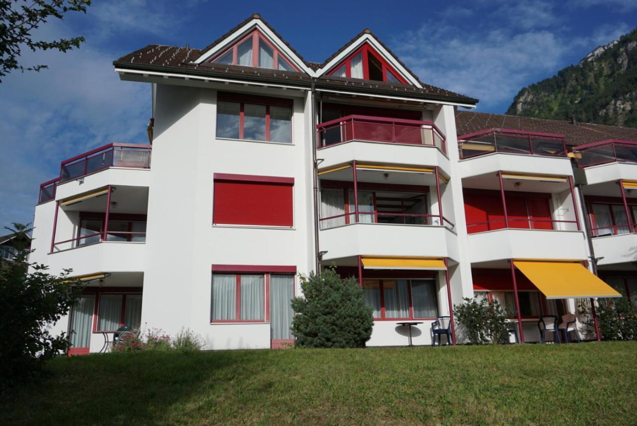 Priv. Apartment Bei Swiss Holiday Park Morschach Bagian luar foto